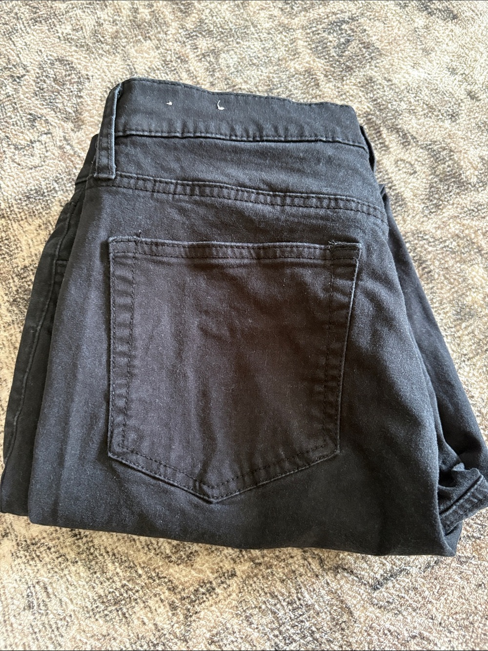 LOFT Women’s Skinny Jeans in Black